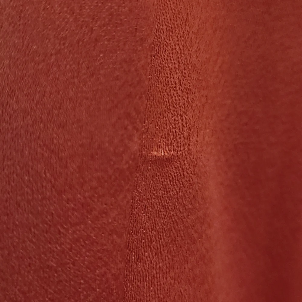 Women’s Taylor Red Satin Crepe Twist Knot Front Midi Dress - Picture 5 of 5